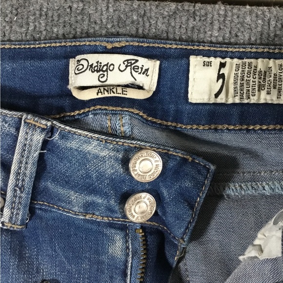Indigo Rein distressed and embellished jeans juniors/teens size 5 - Picture 8 of 11